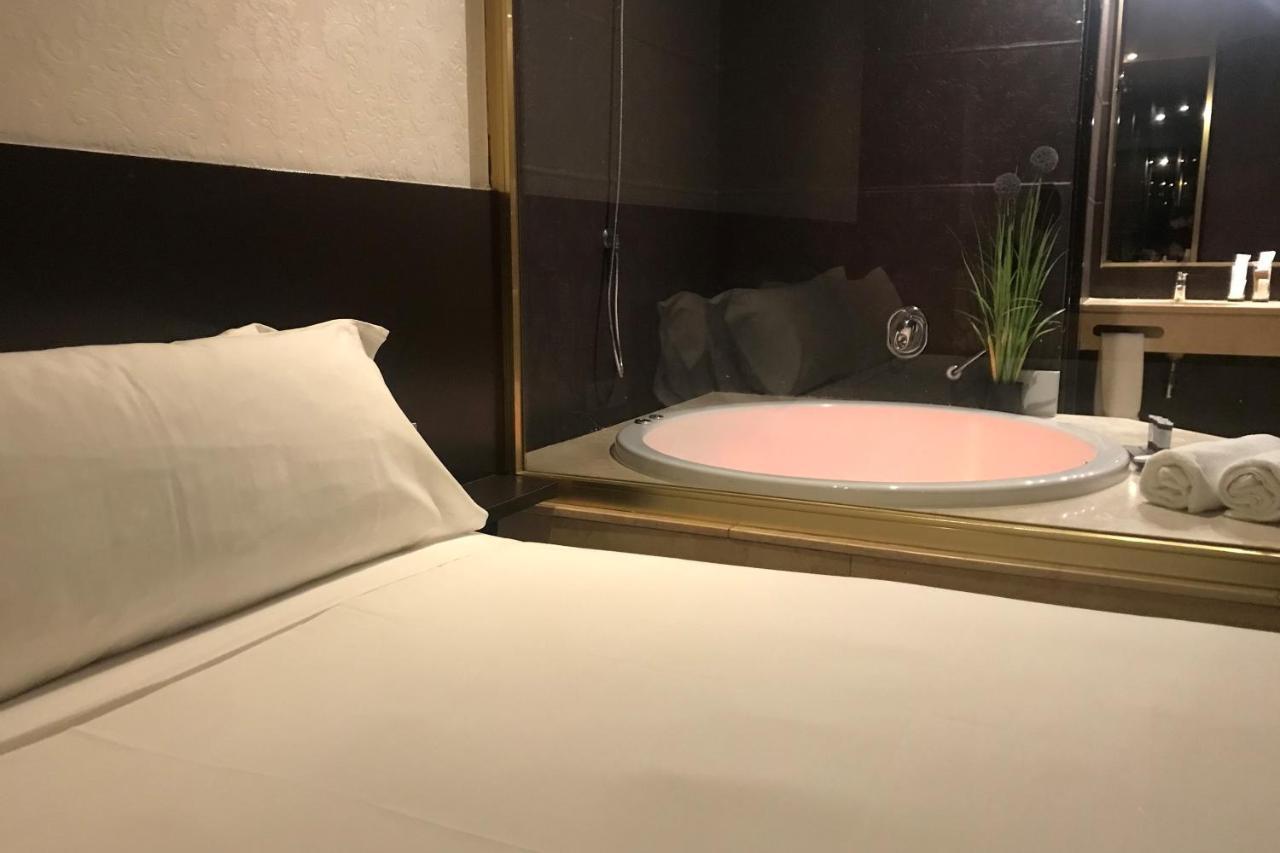 Hotel Punt 14 Gavà Kültér fotó